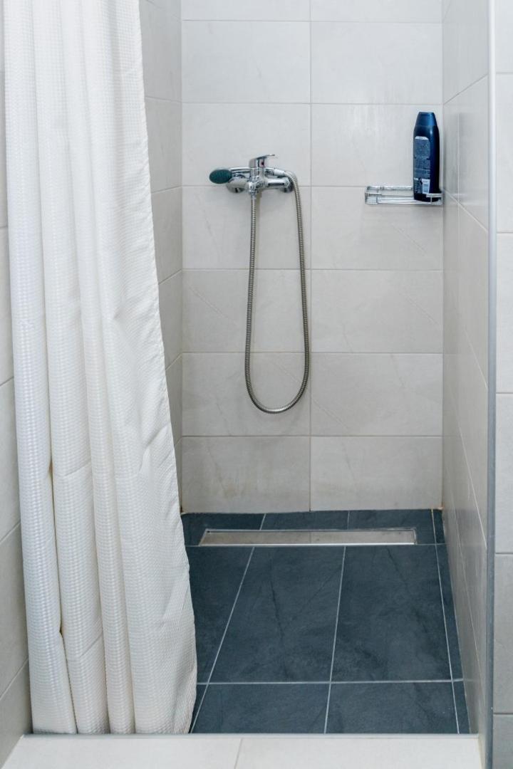 Kosmos Service Apartment Near Turkish Consulat And Saint Dimitrious Church With Additional Cost Parking Thessaloníki Luaran gambar